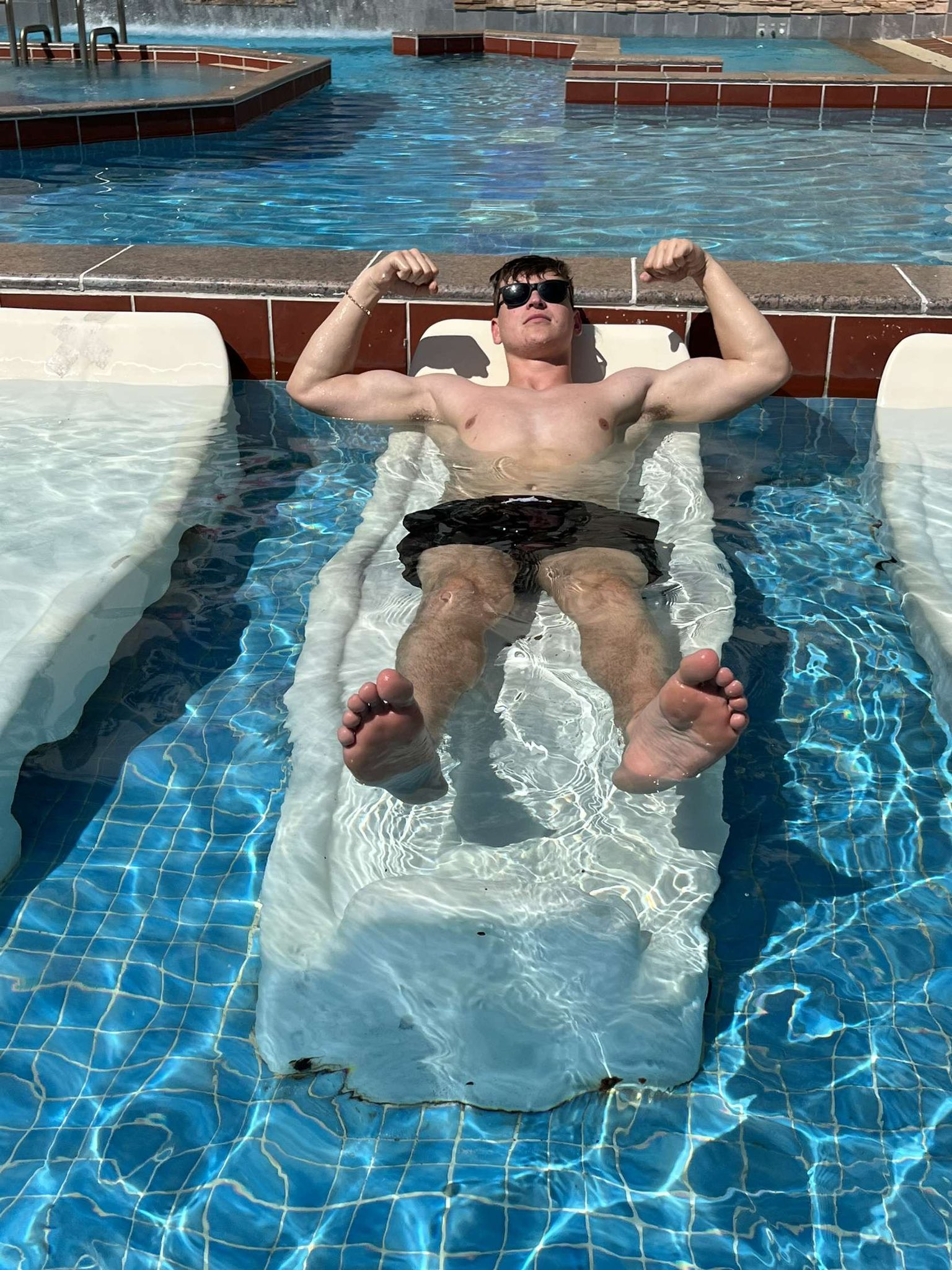 Alpha enjoys his life at the pool while you fill my bankaccount😈 http://onlyfans.com/bacherhot 