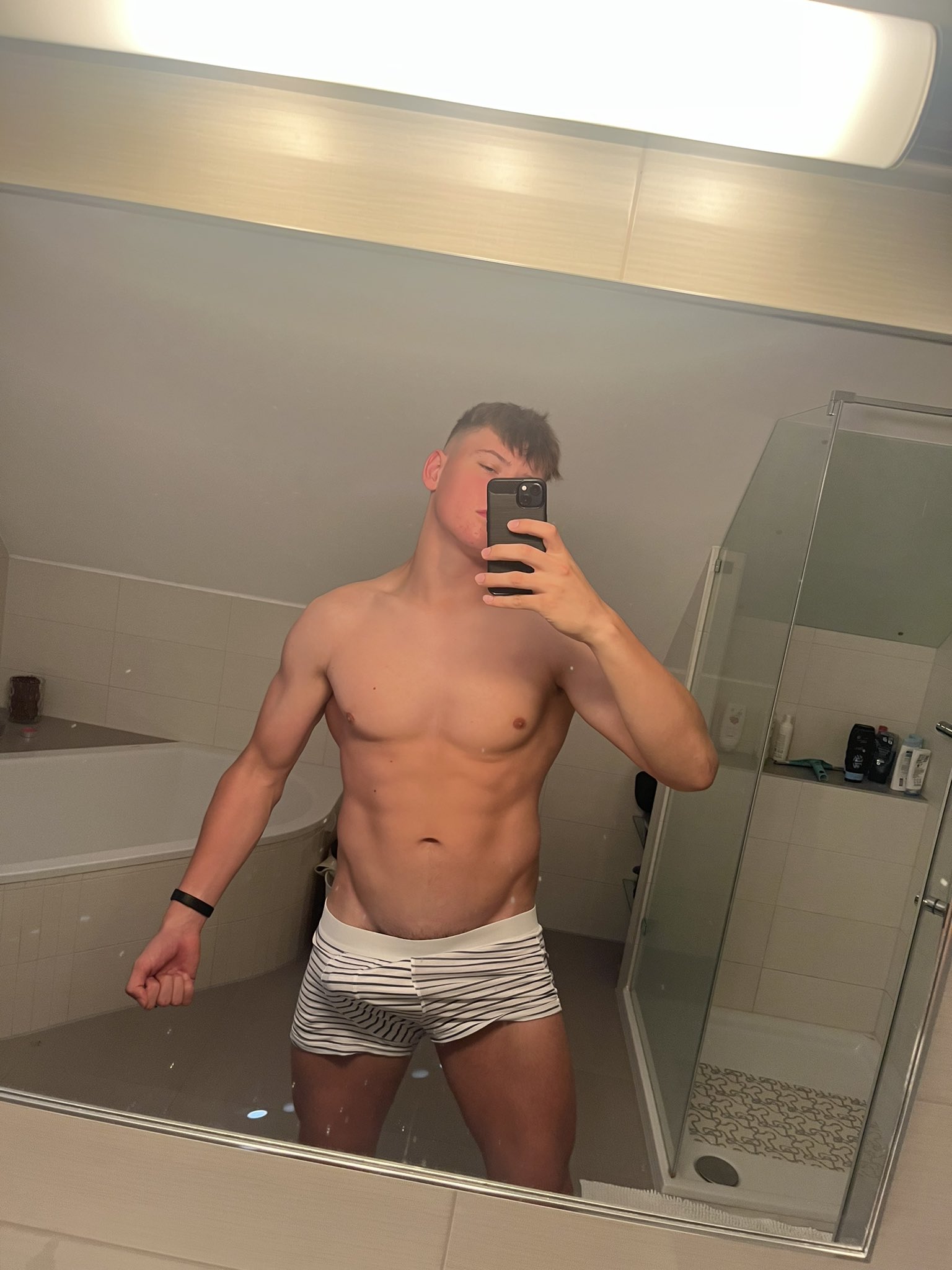 Horny for some huge drains today. 