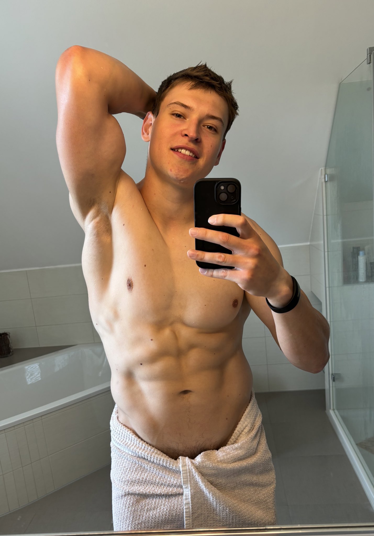 can you resist my smile? 😈 Subscribe your alpha on http://onlyfans.com/bacherhot 😈 