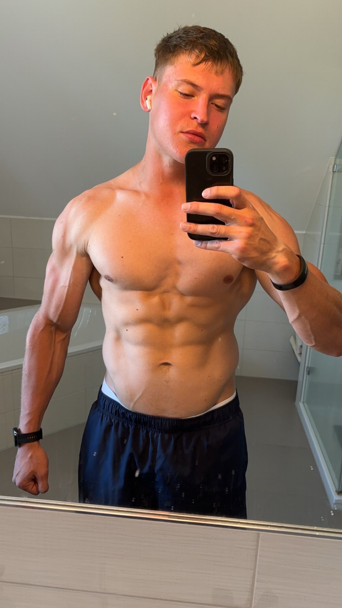 when i see a weak cashsub, i never show mercy🤑 😈 Subscribe your alpha on http://onlyfans.com/bacherhot 😈 