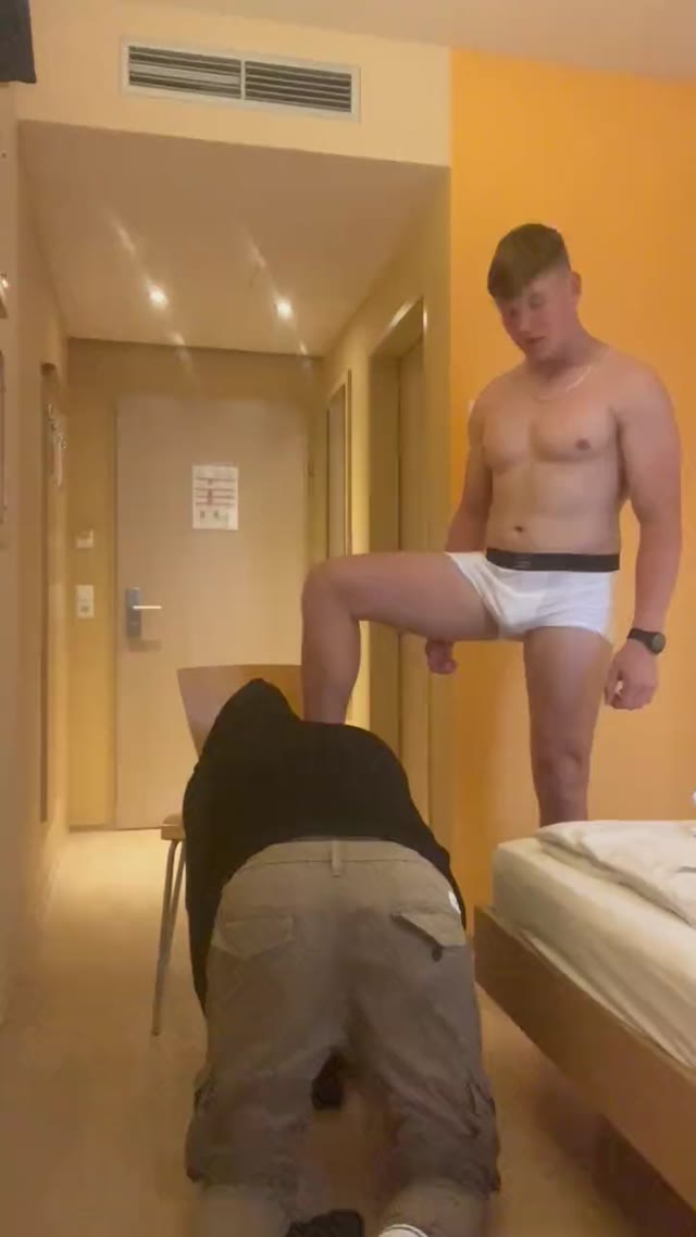 This lucky slave just worshipped my perfect body and feet. The full 10 minute clip is on http://onlyfans.com/bacherhot 😈 