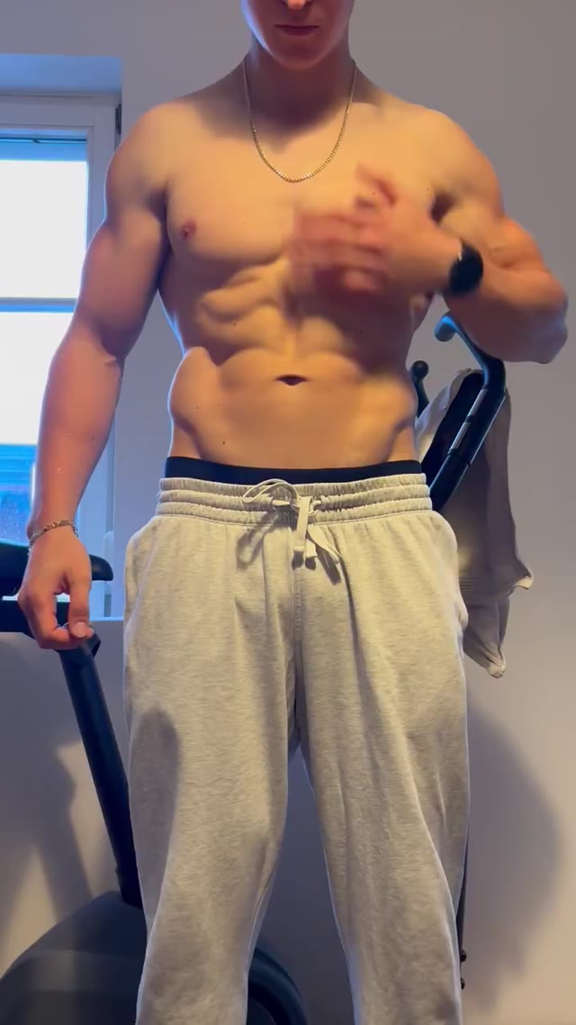 abs worship😈 