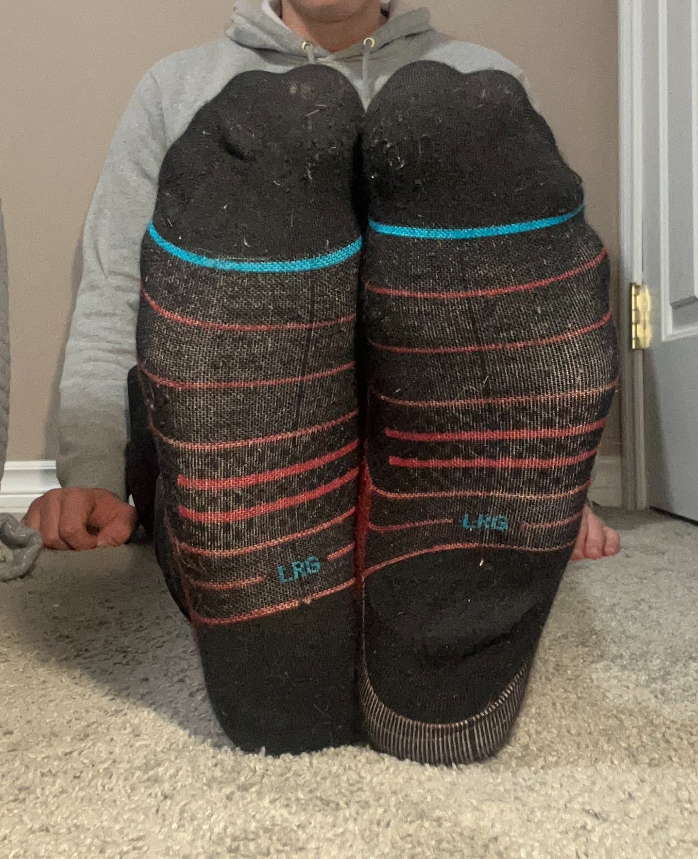 Hit send if you like socks more than bare feet, knowing that even the foot pigs think there's something wrong with you. 
