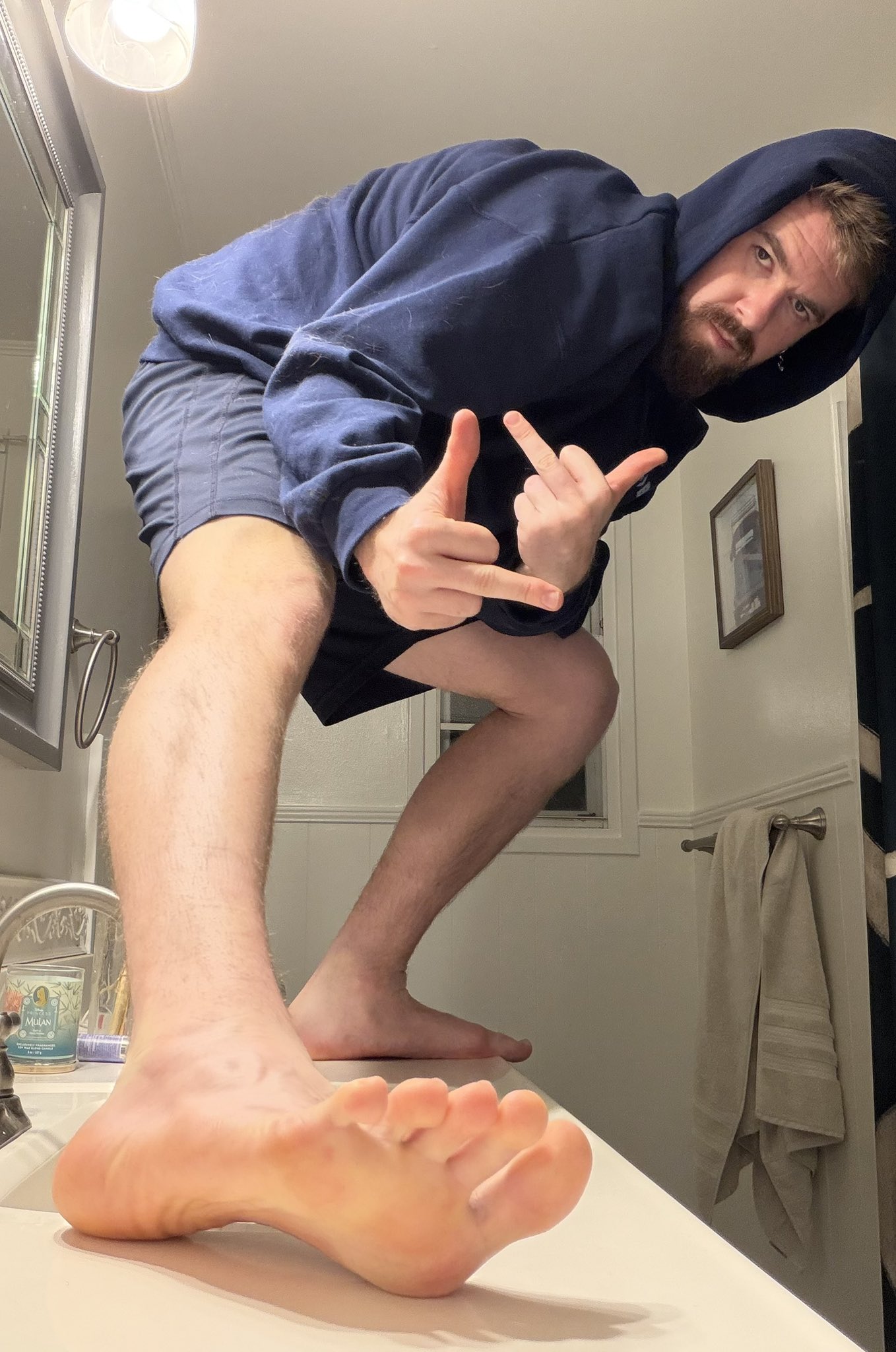 Tiny loser! Tiny bank account. It all goes to giant alpha male 💪🏻#findom #malefeetfetish #humanatm
