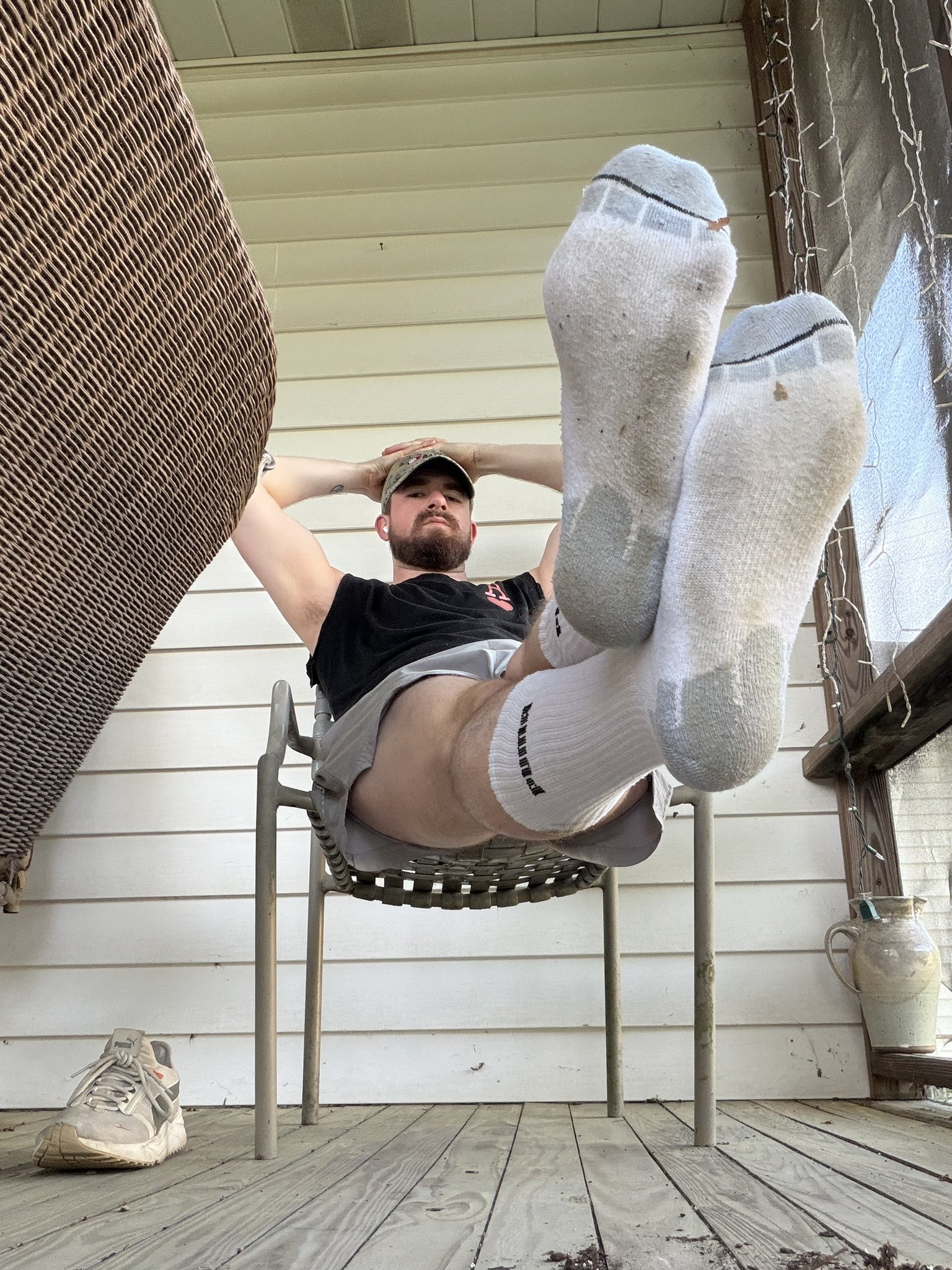 you’re a loser. you’ll never be enough. the only time you feel like a man is when my soles are grinding your face and your balance is at zero. bottom of my feet > your whole life. #paypig  #losersub  #findom  #atmtoy #walletdrain  #feetfinDom