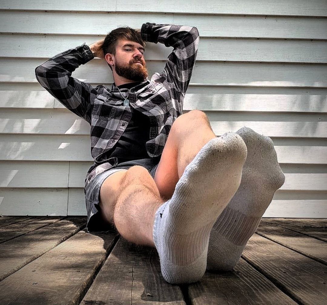 Long day, sweaty feet. You know your job, get licking or get lost! 😈👅  #FootFetish #Findom #MaleFindom #FinancialDomination #FootDomination #Soles