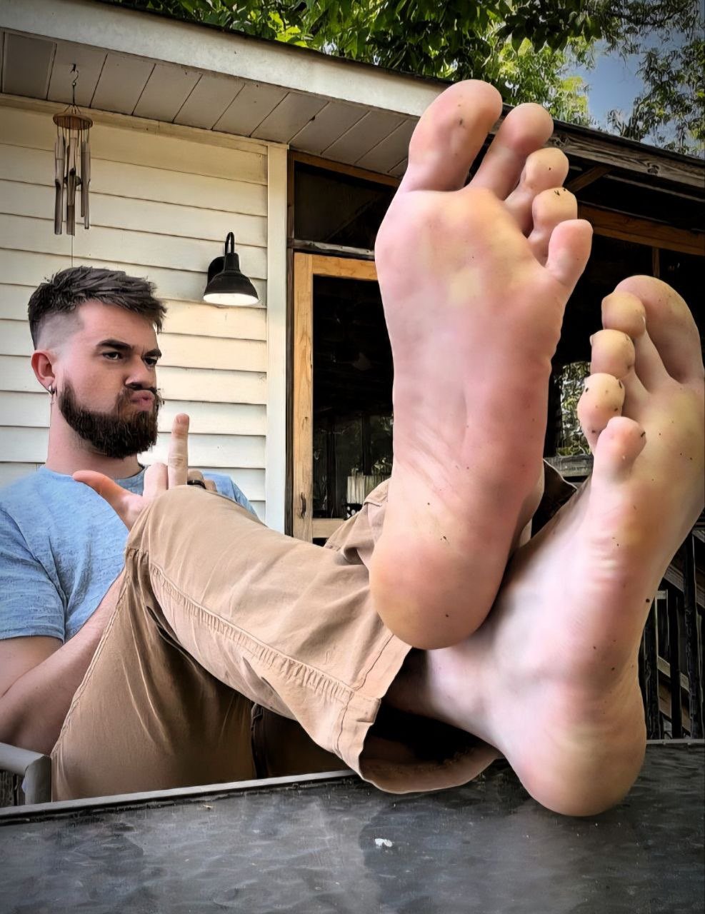 You love everything about me. Don't you, losers? 🤣🖕  #Findom #Cashmaster #SockWorship #SweatyFeet #PayPig #AlphaFeet #musclegod #alphagod