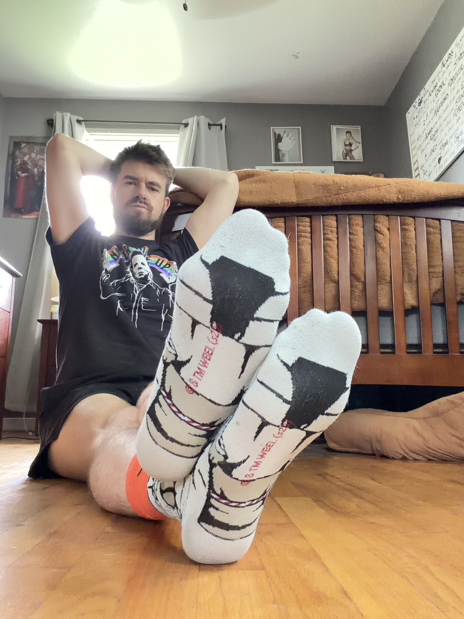 2) Thumbs up means you earned looking—bank balance says otherwise. #alphapeyton #maledom #payme #socksoftheday