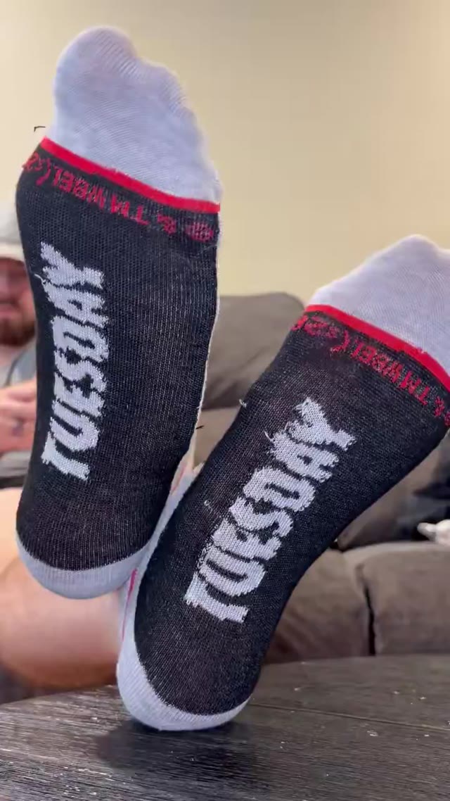Fry your brain too my sock must! Inhale deeply and sink further into your foot addiction. 🖕🏻