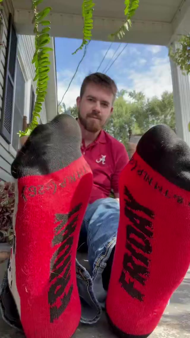 Goon BOY   #Findom #Cashmaster #SockWorship #SweatyFeet #PayPig #AlphaFeet #musclegod #alphagod